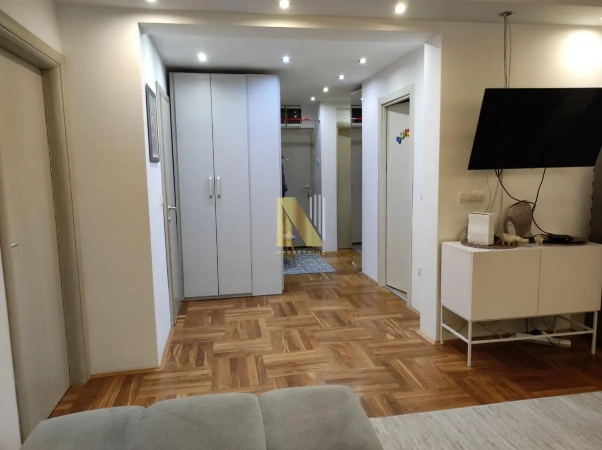 Prodaja, trosoban stan, 75m², Grbavica, Novi Sad Sve Podlokacije