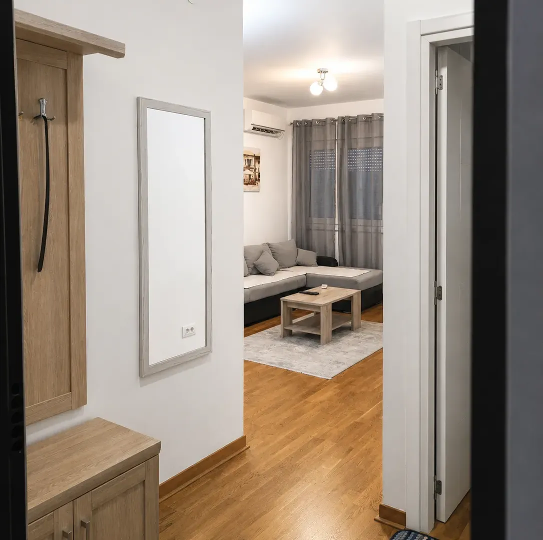 Izdavanje, jednosoban stan, 43m², City Kej, Podgorica