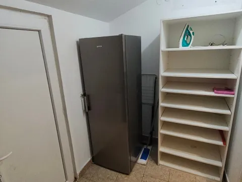 Rent, house, 42m², Malo Brdo, Podgorica - image 6