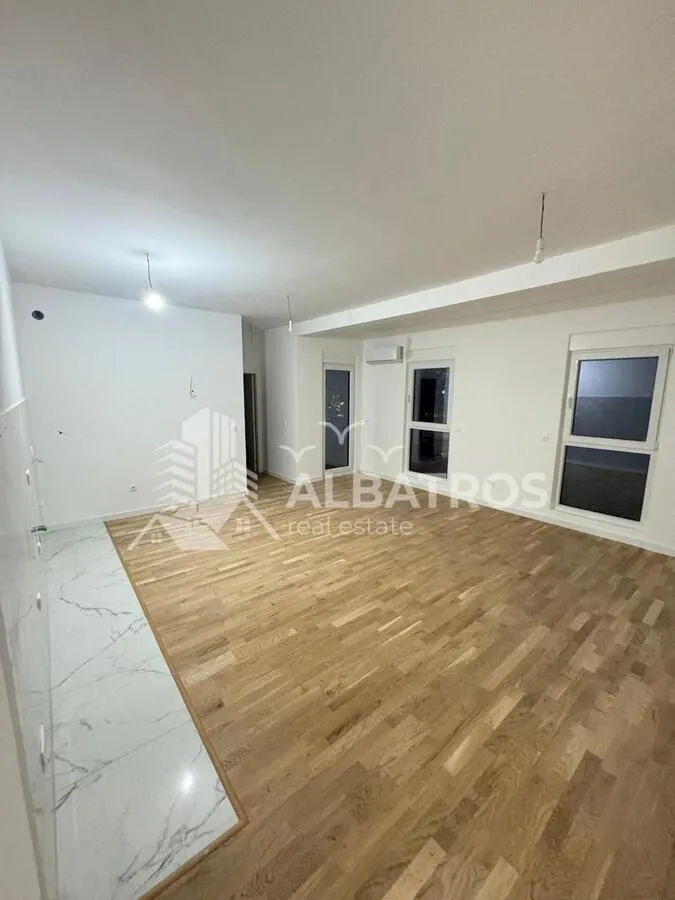 Rent, one bedroom apartment, 582m², Makedonsko naselje, Bar