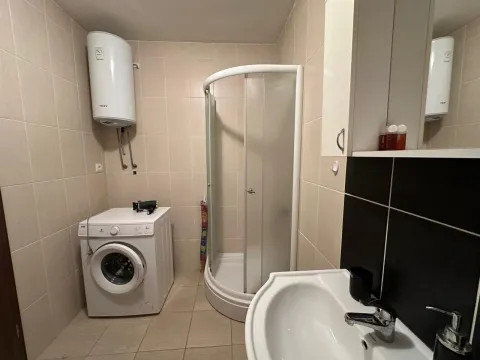 Izdavanje, jednosoban stan, 42m², Bečići, Budva - image 7