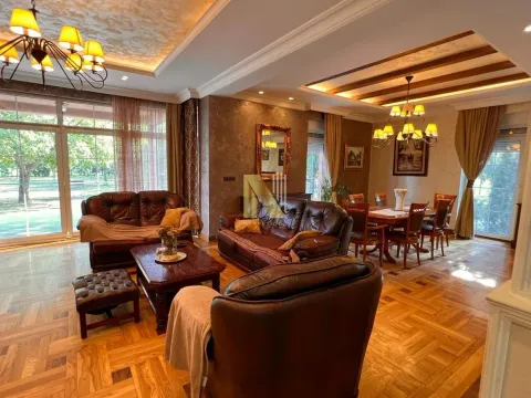 Sale, house, 356m², Čenej, Novi Sad Sve Podlokacije - image 7