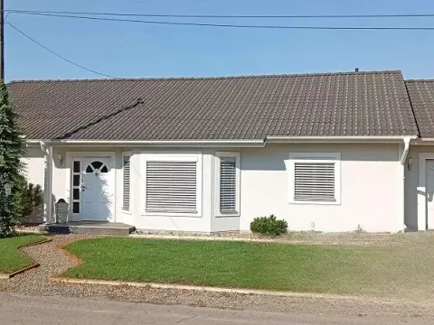 Prodaja, kuća, 277m², Bački Petrovac, Novi Sad - image 5