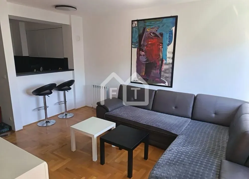 Izdavanje, dvosoban stan, 42m², Novi Beograd Sve Podlokacije, Beograd