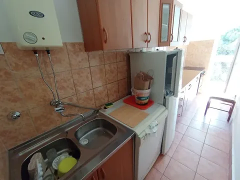 Izdavanje, dvosoban stan, 75m², Preko Morače, Podgorica - image 6