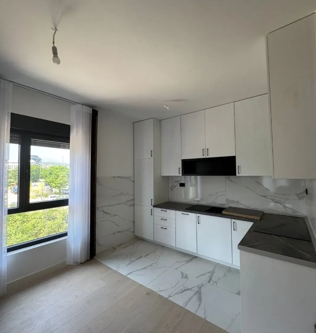 Izdavanje, jednosoban stan, 53m², Podgorica, Crna Gora