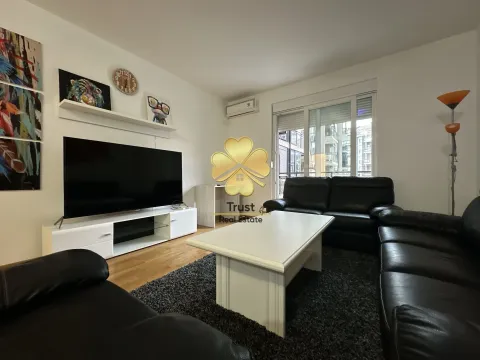 Izdavanje, jednosoban stan, 53m², Ljubović, Podgorica