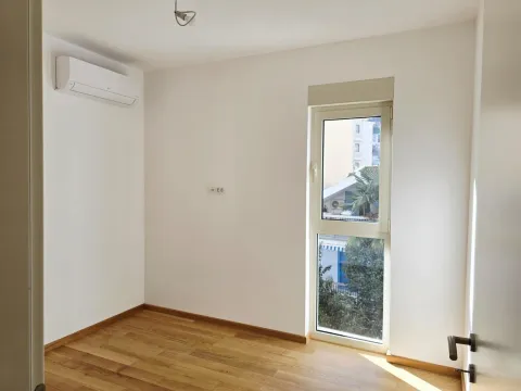 Sale, two bedroom apartment, 65m², Centar, Budva - image 15
