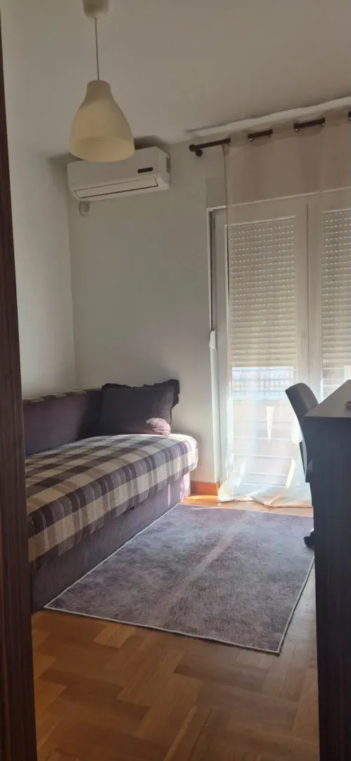 Izdavanje, stan, 100m², Zagorič, Podgorica