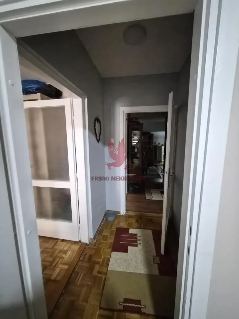 Prodaja, četvorosoban stan, 74m², Voždovac Sve Podlokacije, Beograd
