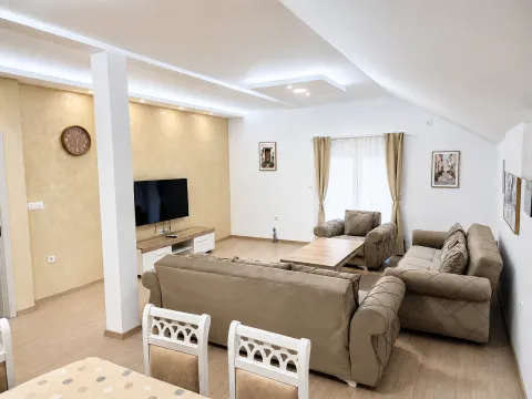 Rent, three bedroom apartment, 120m², Momišići, Podgorica - image 3
