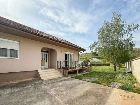 Rent, house, 100m², Gornja Gorica, Podgorica - image 2