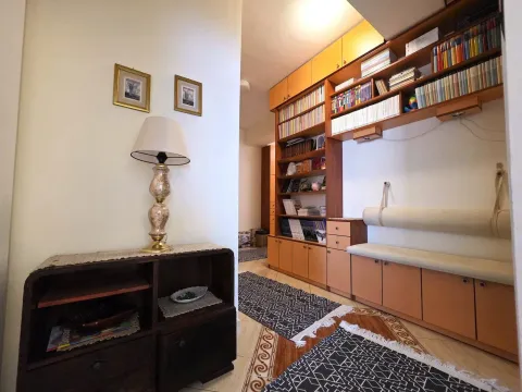 Rent, two bedroom apartment, 76m², Centar, Podgorica - image 10