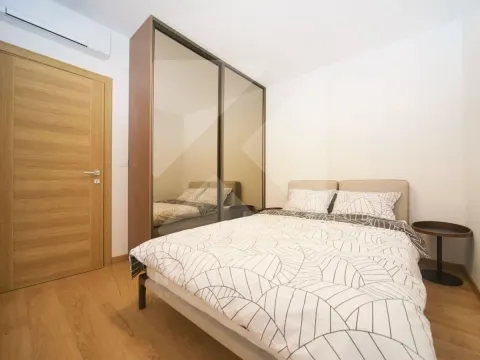 Izdavanje, trosoban stan, 104m², City Kvart, Podgorica - image 8