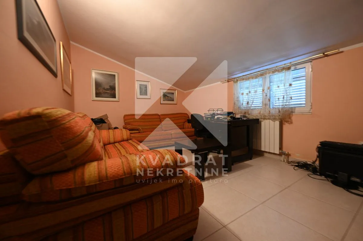 Prodaja, kuća, 250m², Donja Gorica, Podgorica