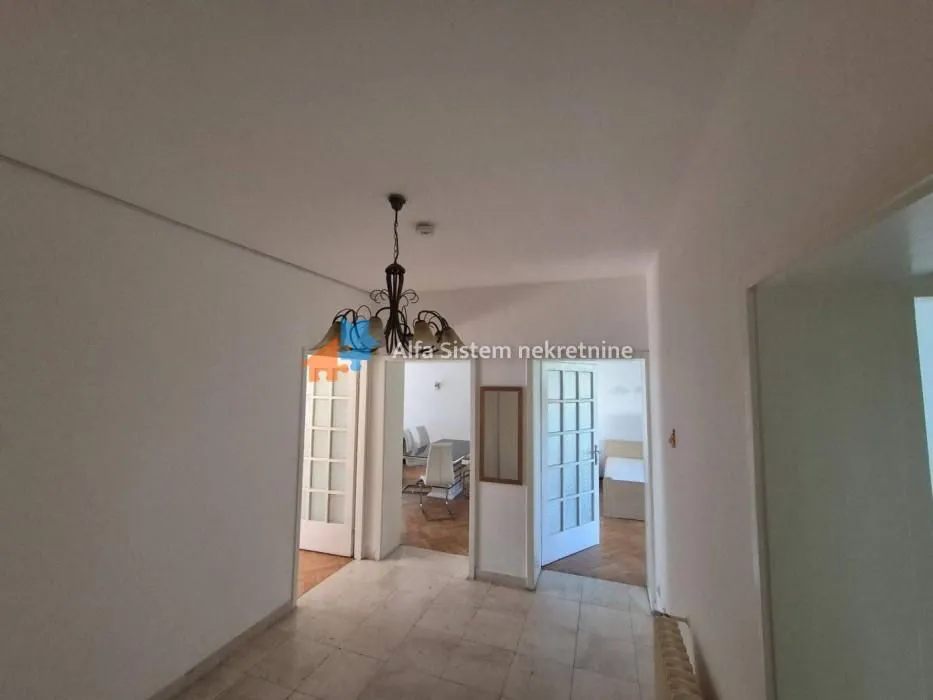 Rent, four bedroom apartment, 123m², Savski Venac, Beograd