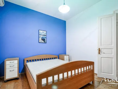 Sale, house, 220m², Tivat, Crna Gora - image 21