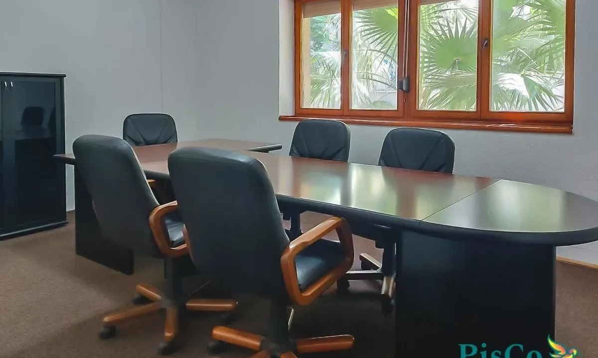 Izdavanje, dvosoban stan, 70m², Centar, Podgorica