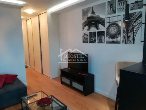 Izdavanje, jednosoban stan, 36m², Lekino Brdo, Voždovac Sve Podlokacije - image 2