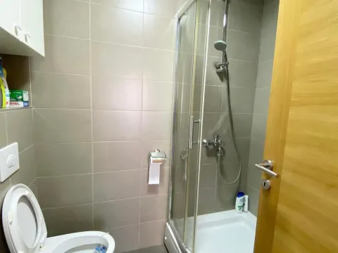 Rent, one bedroom apartment, 50m², City Kvart, Podgorica - image 9
