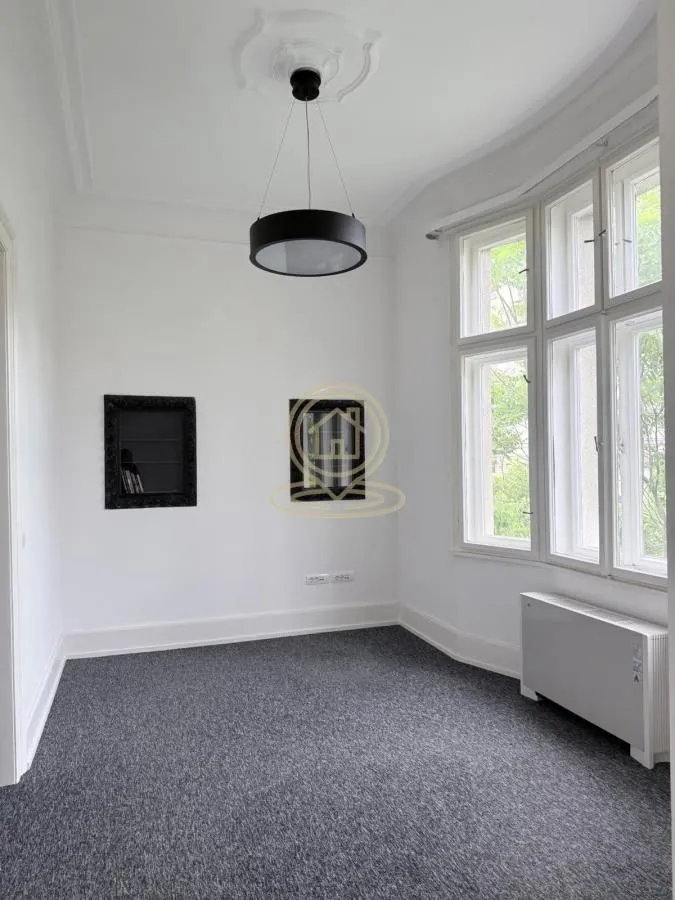 Rent, office space, 180m², Vračar Sve Podlokacije, Beograd