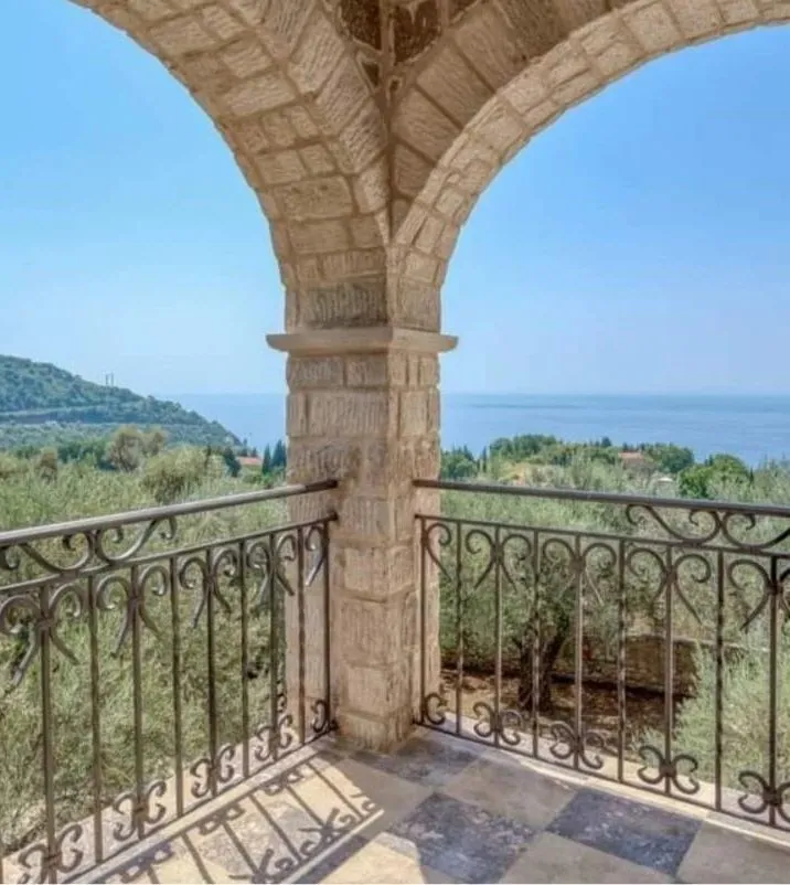 Prodaja, kuća, 500m², Reževići, Budva