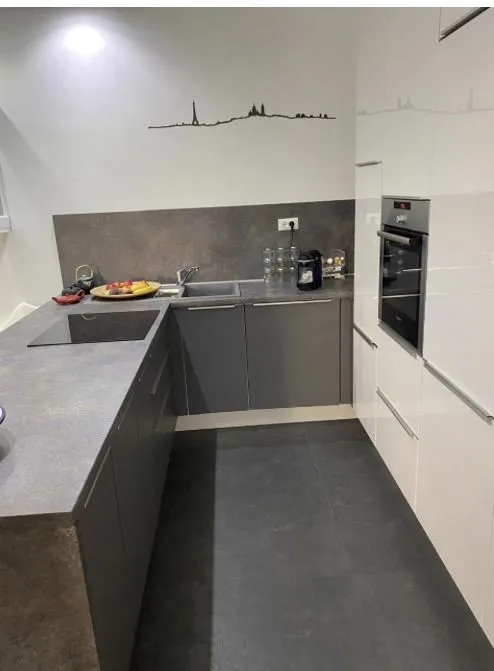 Prodaja, kuća, 239m², Kavač, Kotor