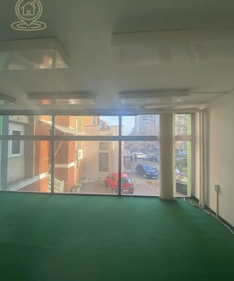 Rent, office space, 240m², Dom zdravlja, Niš