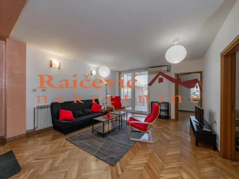 Izdavanje, trosoban stan, 89m², Ivanjica, Srbija - image 5