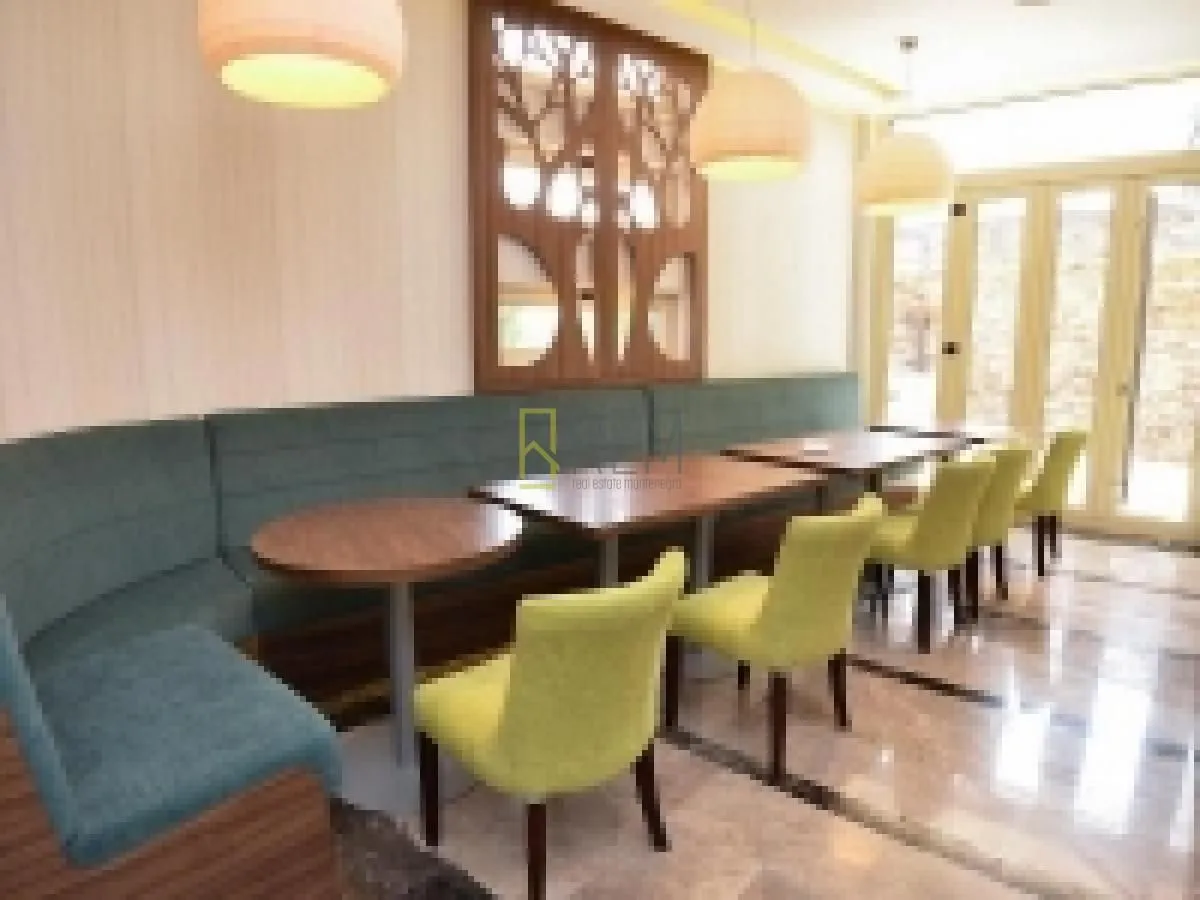 Prodaja, ugostiteljski objekat, 1030m², Centar, Budva