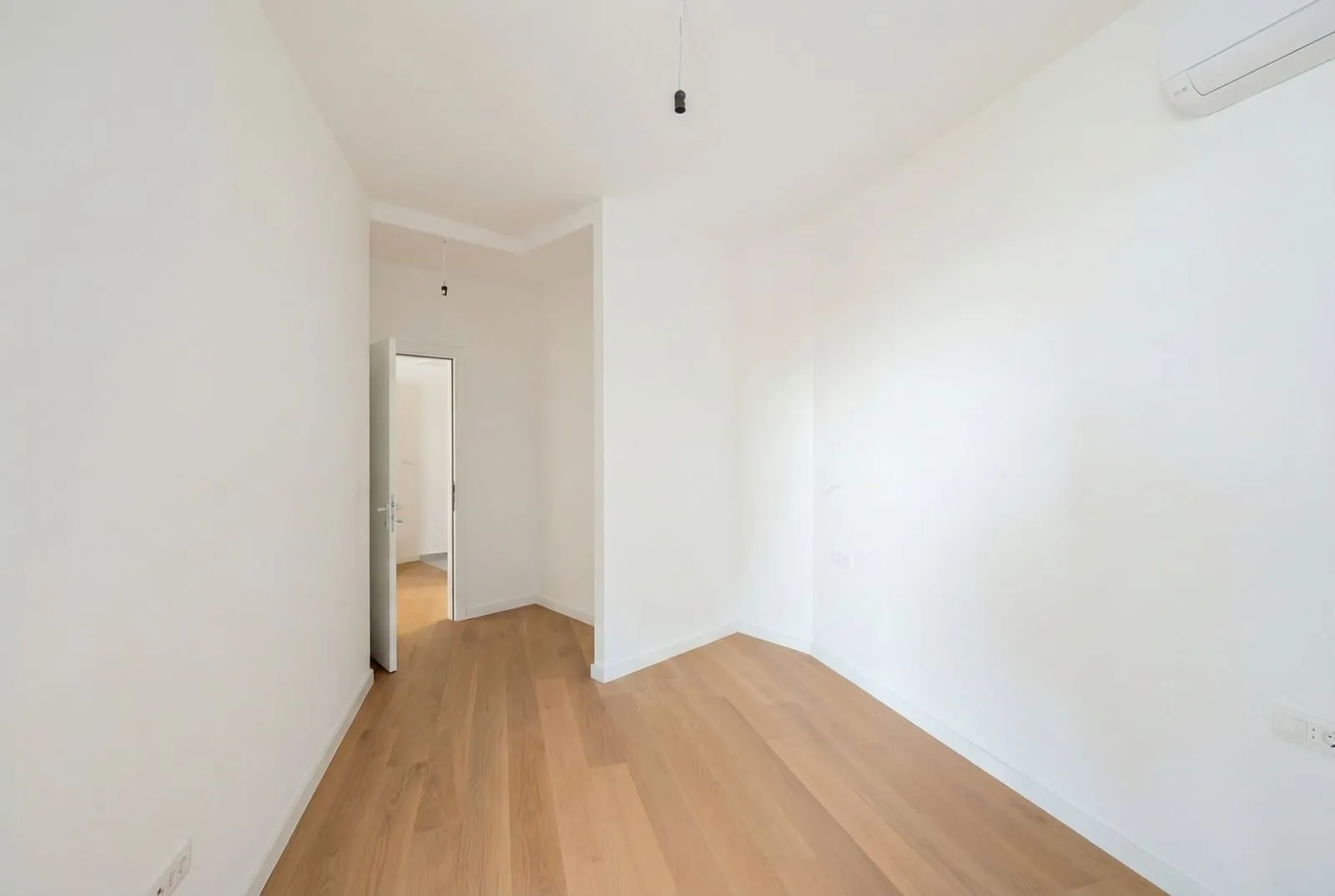 Sale, two bedroom apartment, 59m², Bečići, Budva
