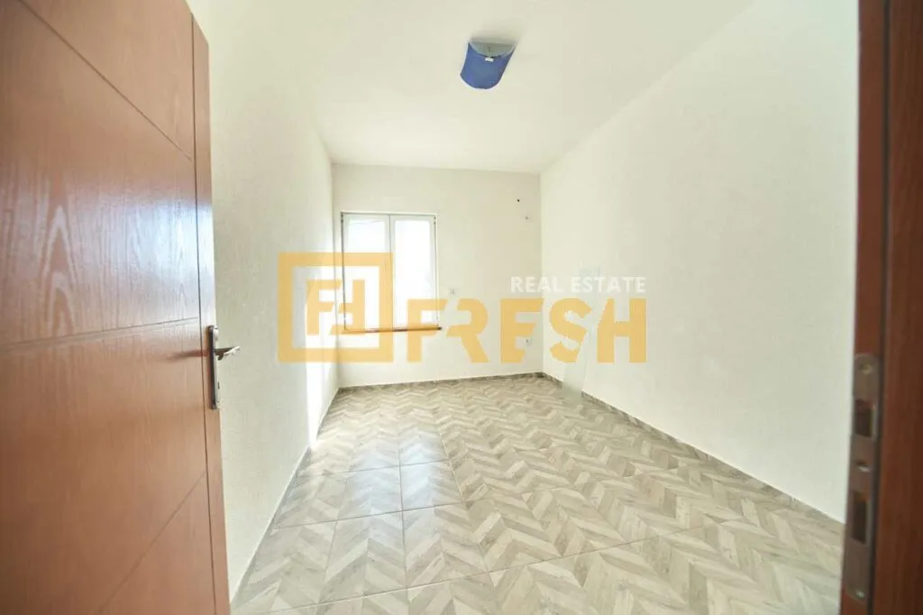 Prodaja, dvosoban stan, 68m², Bar, Crna Gora