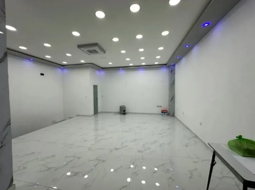 Izdavanje, poslovni prostor, 115m², Stari Aerodrom, Podgorica