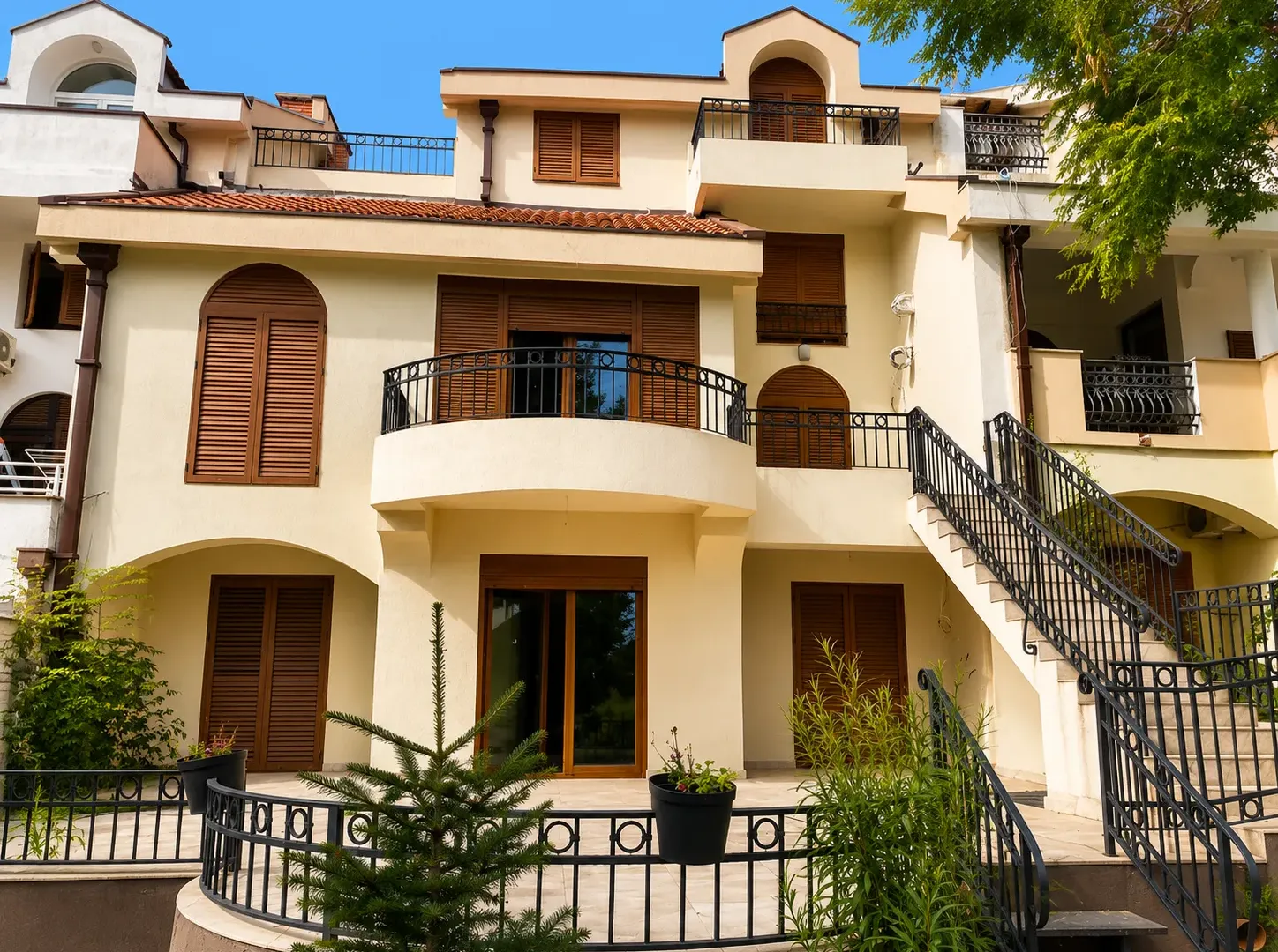Rent, house, 100m², Gorica C, Podgorica