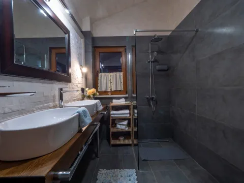 Sale, house, 200m², Zagora, Kotor - image 22