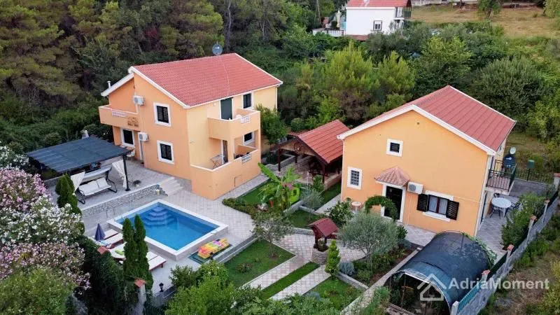 Prodaja, kuća, 266m², Mojdež, Herceg Novi