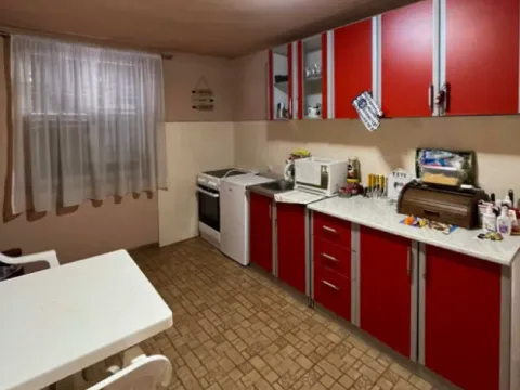 Prodaja, kuća, 210m², Sutomore, Bar - image 1