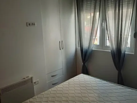 Izdavanje, jednosoban stan, 43m², Dalmatinska ulica, Podgorica - image 9