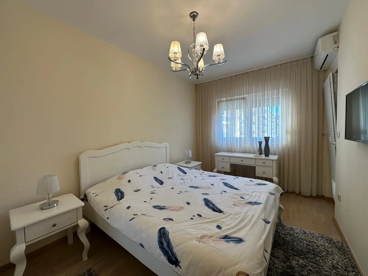Izdavanje, dvosoban stan, 68m², City Kvart, Podgorica