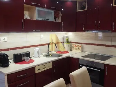 Prodaja, kuća, 102m², Cara Dušana, Novi Sad Sve Podlokacije - image 6