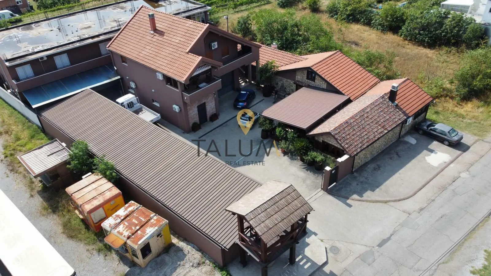 Sale, house, 1150m², Tološi, Podgorica