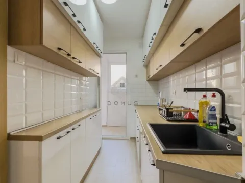 Izdavanje, dvosoban stan, 64m², Tivat, Crna Gora - image 4