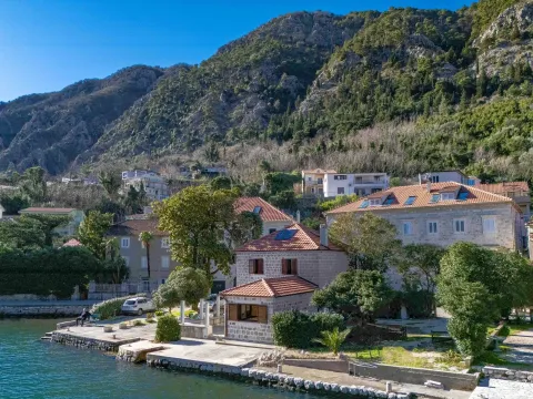Prodaja, kuća, 130m², Muo, Kotor - image 20