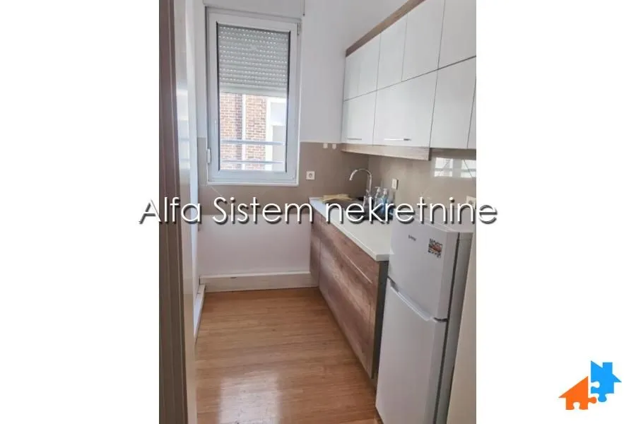 Rent, office space, 150m², Savski Venac, Beograd
