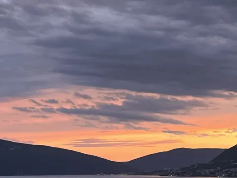 Rent, two bedroom apartment, 68m², Gornja Lastva, Tivat - image 2