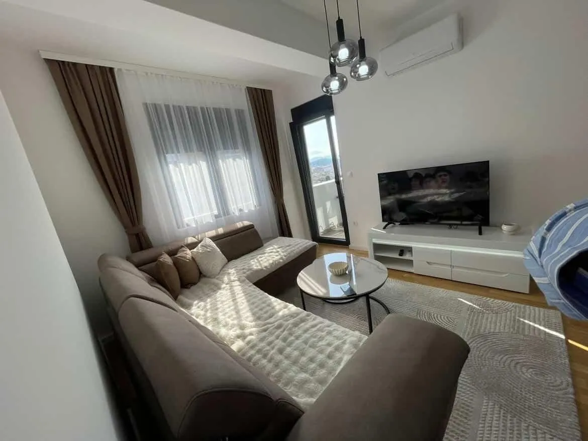Rent, one bedroom apartment, 45m², Stari Aerodrom, Podgorica