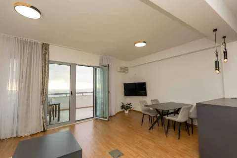 Rent, three bedroom apartment, 129m², Centar, Bar - image 9