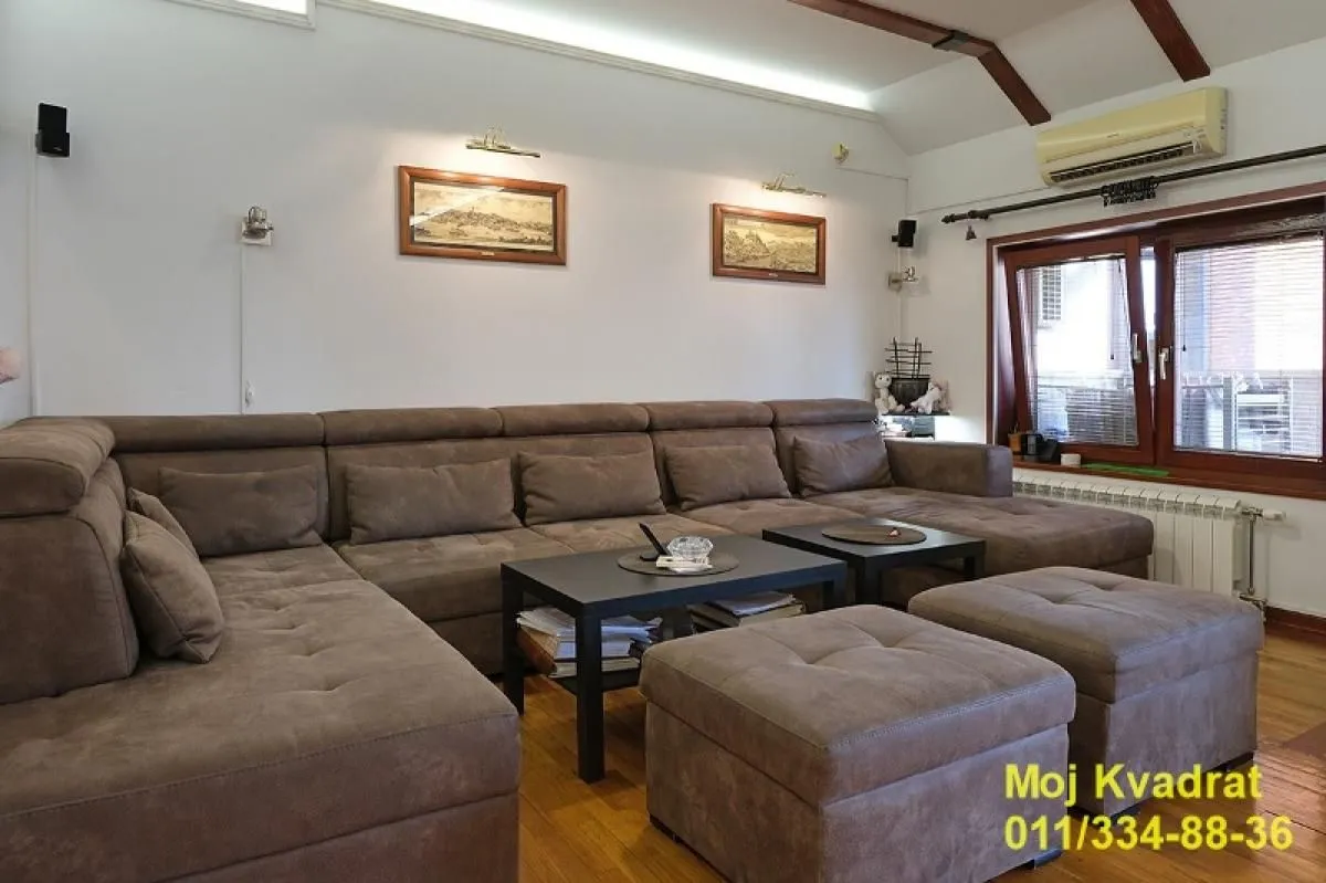 Sale, four bedroom apartment, 104m², Stari Grad, Beograd