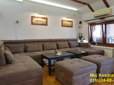 Sale, four bedroom apartment, 104m², Stari Grad, Beograd - image 1