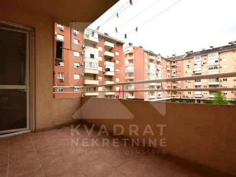 Izdavanje, dvosoban stan, 65m², Stari Aerodrom, Podgorica - image 14